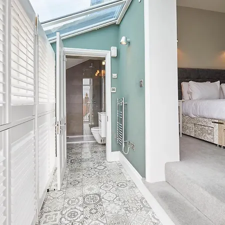 Host & - One Mulgrave Place بيت للعطل