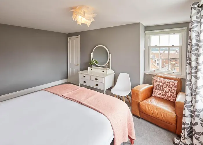 Host & - One Mulgrave Place * Whitby