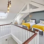 Host & - One Mulgrave Place * Whitby